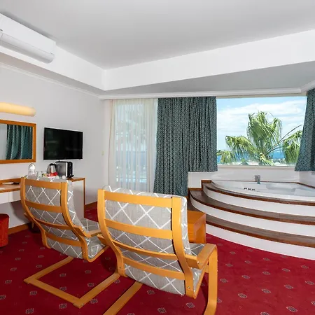 Sealight Hotel 5*